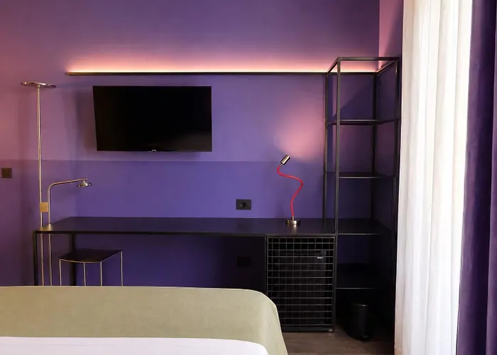 Chroma Design Pensión 4*